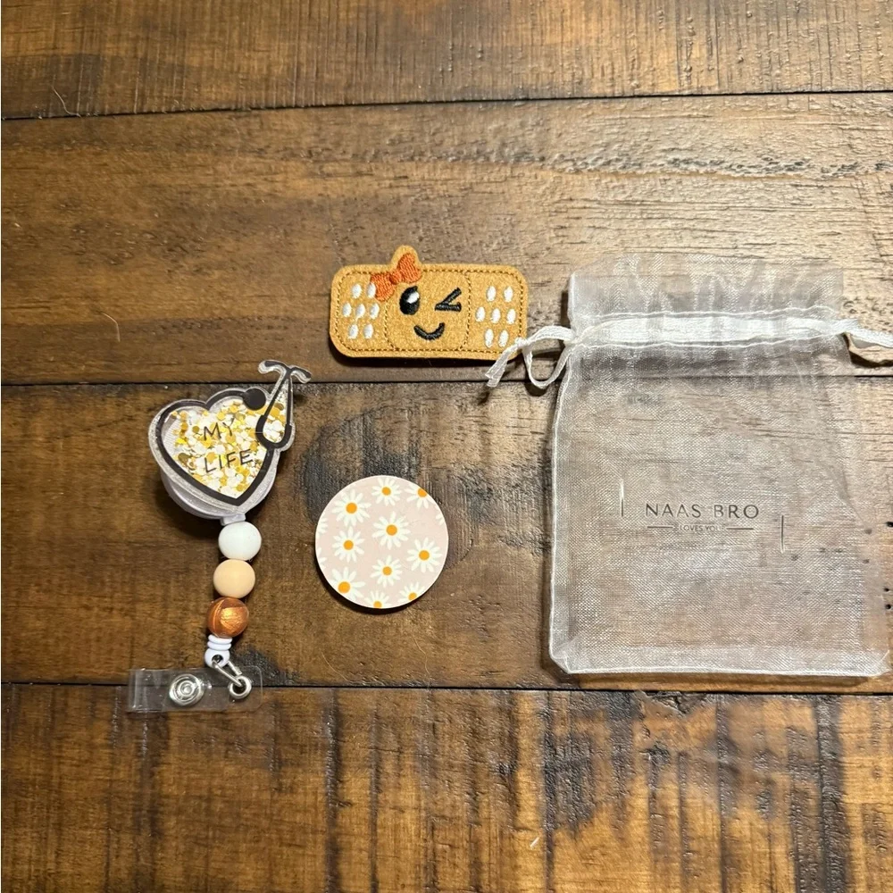Charming Tan and Brown‎ Badge Reel